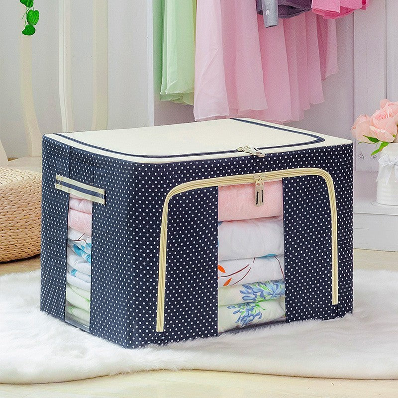 https://images-teomarket.s3.eu-central-1.amazonaws.com/6426485441529/cutie-de-depozitare-pliabila-flippy-cu-fermoar-66-l-textil-50x40x33-cm-bleumarin-imprimeu-buline-63a5a0c050b98.jpg | https://images-teomarket.s3.eu-central-1.amazonaws.com/6426485441529/cutie-de-depozitare-pliabila-flippy-cu-fermoar-66-l-textil-50x40x33-cm-bleumarin-cadru-metalic-supor-65e700ef41dc0.jpg | https://images-teomarket.s3.eu-central-1.amazonaws.com/6426485441529/cutie-de-depozitare-pliabila-flippy-cu-fermoar-66-l-textil-50x40x33